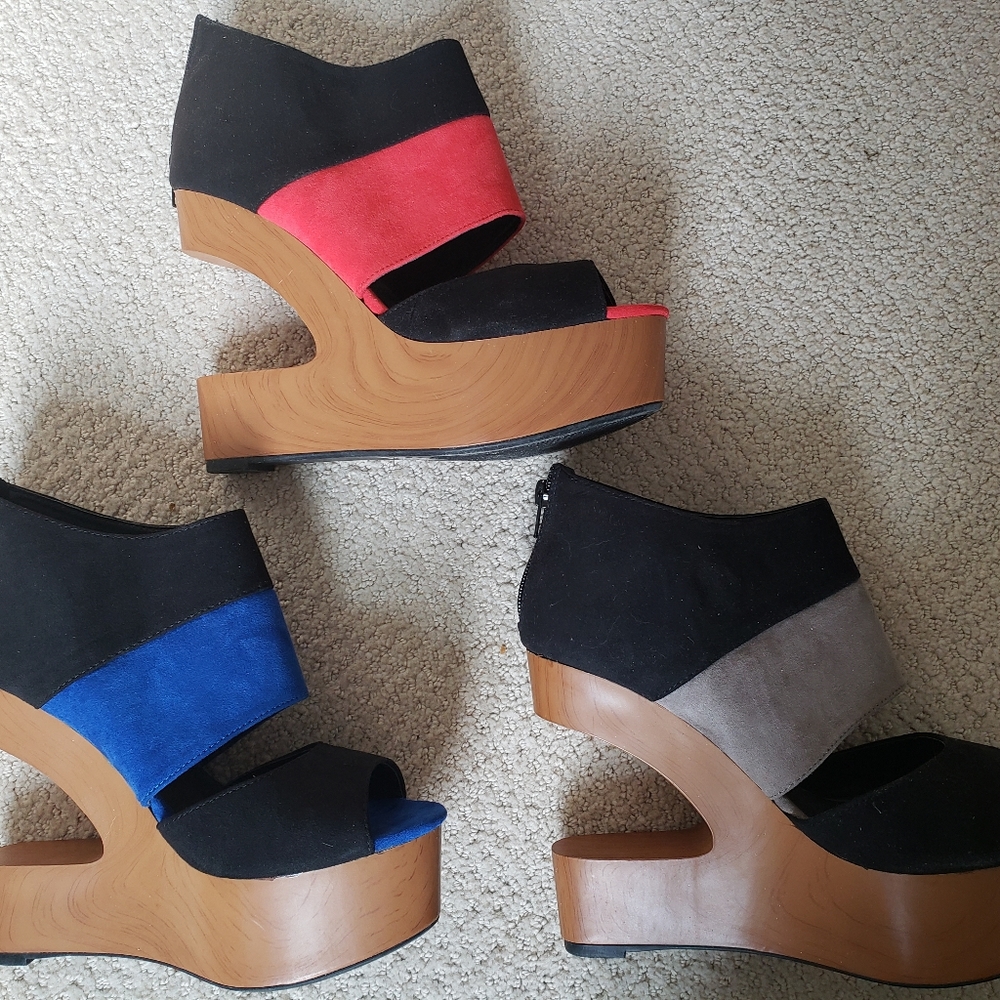 NIB Unique Red and Black Cutout Wedges